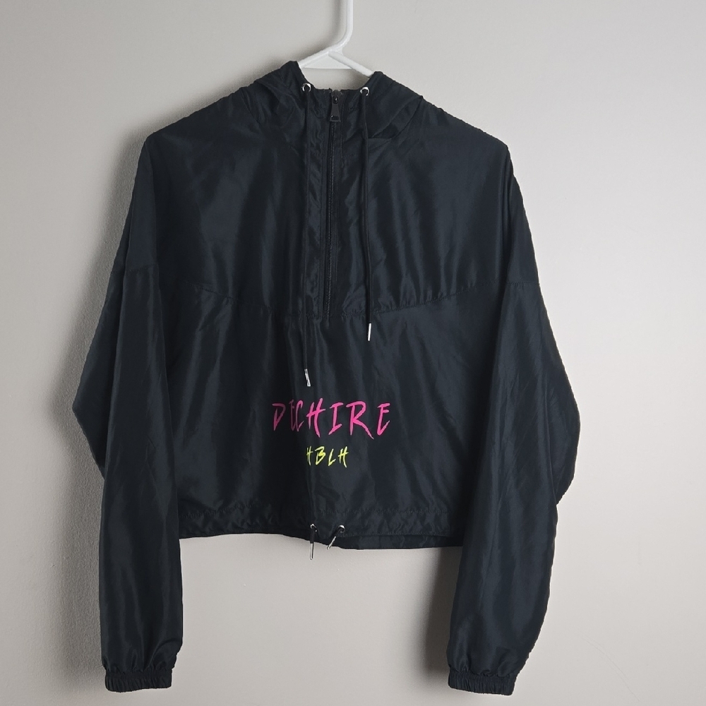 Sporty Black and Pink Bomber Jacket with‎ Lightweight Design